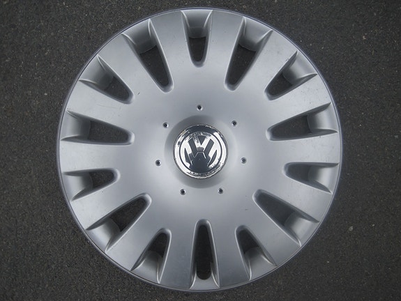 VW alkuperäiset pölykapselit 16" 4kpl