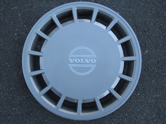 Volvo alkuperäiset pölykapselit 15" 4kpl