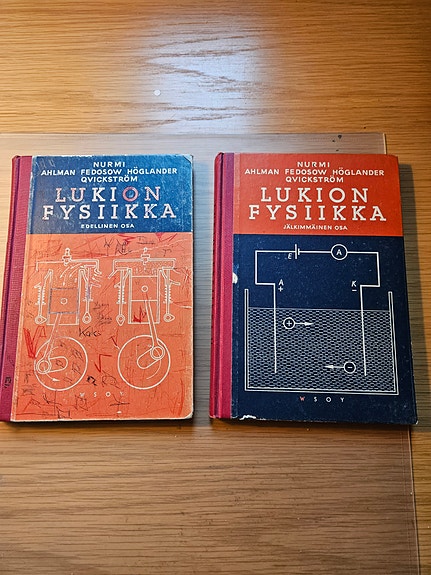 Lukion fysiikka -oppikirjat (2 kpl)