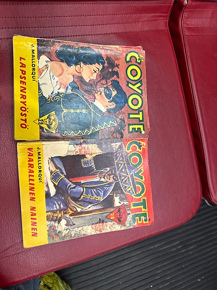 El Coyote -pienoisromaanit, useita