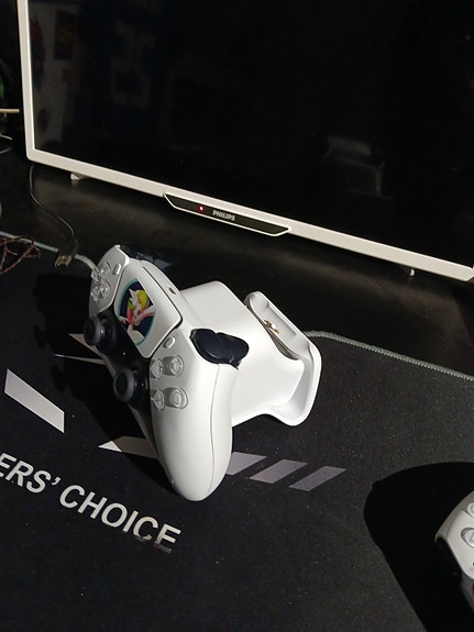 Product image 8 of 9