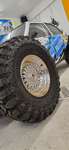 Ostetaan RADAR 33x12.50R15LT RENEGADE X renkaat