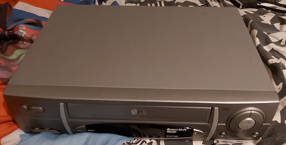 VHS soitin LG BC971NP