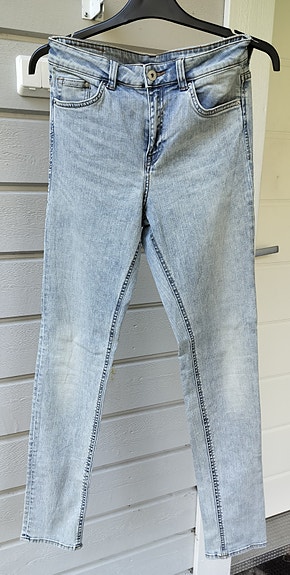 H&M skinny farkut 30/32