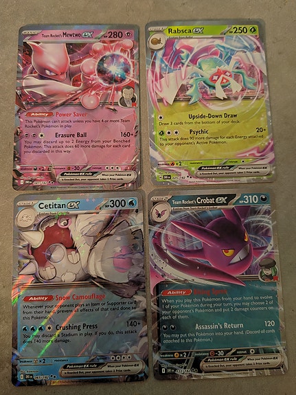 Pokemon kortteja