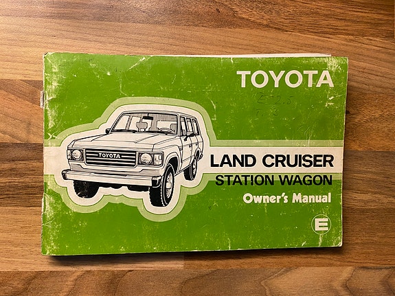 Toyota Land Cruiser HJ60 Käyttöohjekirja