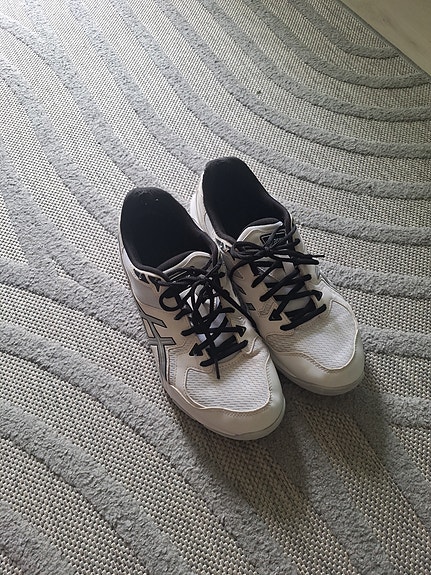 asics sisäpelikengät
