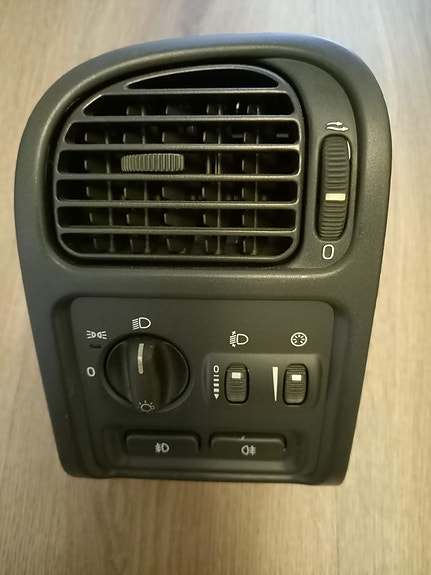 Volvo v40 valon säädin paneli