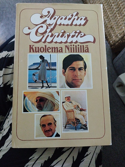 Agatha Christie: Kuolema Niilillä (Kirjakerhopainos)