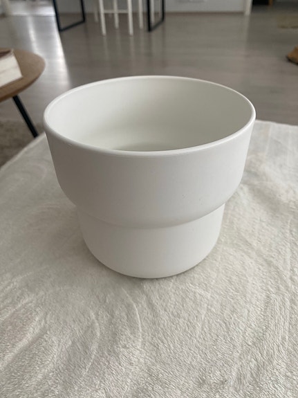 IKEA valkoinen ruukku