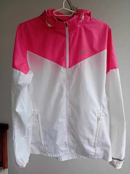 Nike juoksutakki