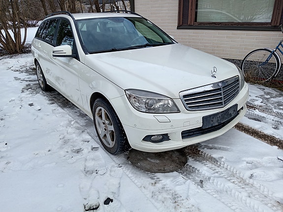Mb C220cdi 2010 osia