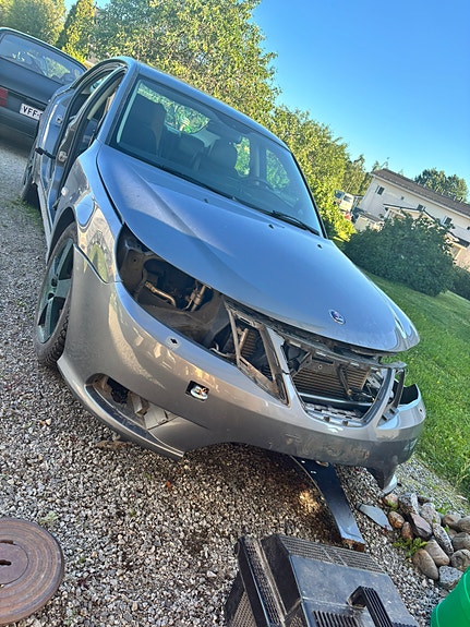 Saab 9-3 1.9 Tid 2008 osina