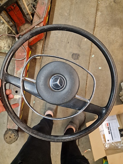 Mercedes-Benz w110/w108/114/115 ratti