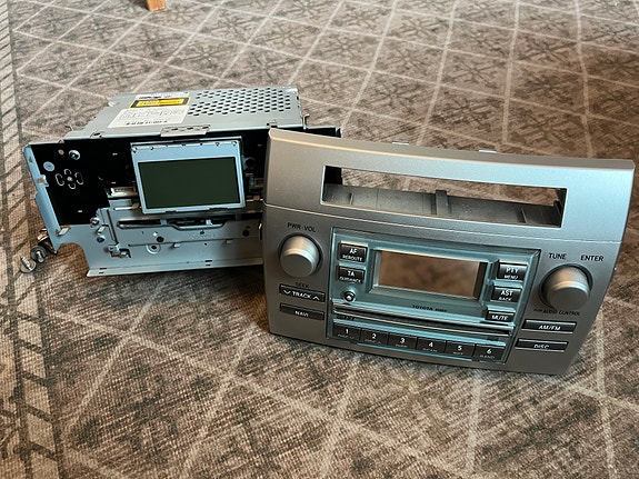Corolla Verso Radio ja CD soitin W58810