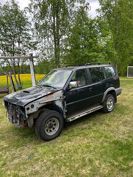 Nissan terrano 2 osina