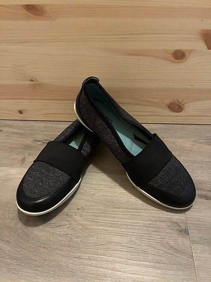 36 ECCO balleriinat/kävelykengät