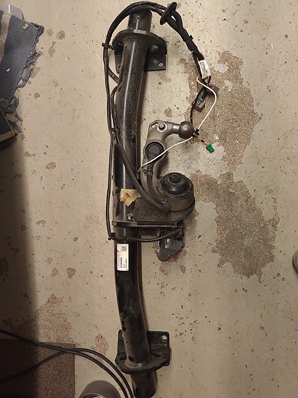 Volvo vetokoukku 31454935 / 31439406