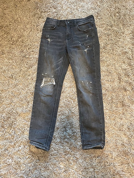 Ripped jeans