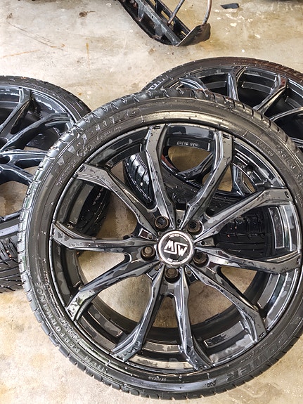 O.Z 18" vanteet
