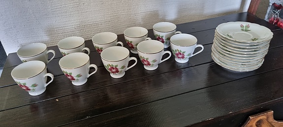 Cmielow kahvikupit/lautaset