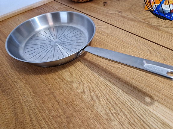 Fiskars All Steel Pure paistinpannu 28cm