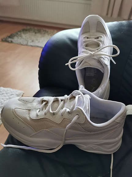 PUMA Naisten Lenkkarit