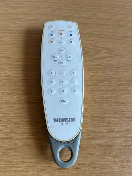 Thomson ROC2405 yleiskaukosäädin