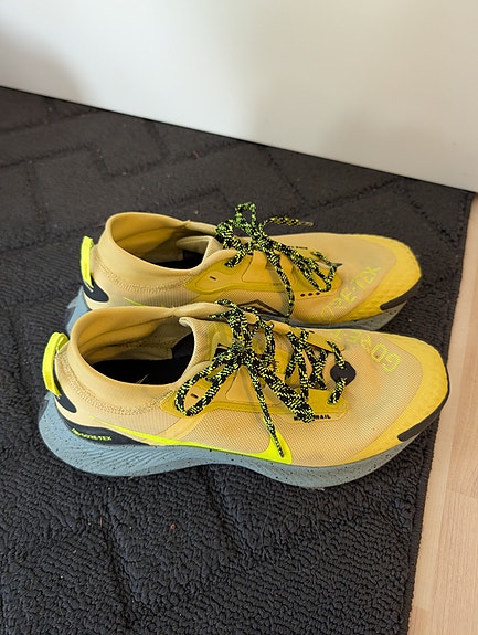 Nike pegasus trail 4 Gore-Tex koko 45 keltainen