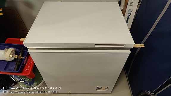UPO USP 201 arkkupakastin valkoinen