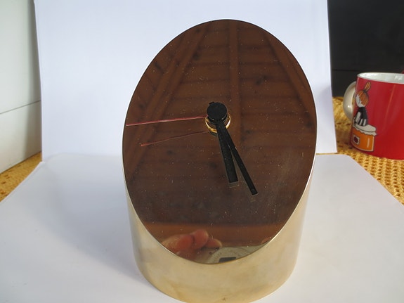 Turun Kristallin Pöytäkello, Quartz