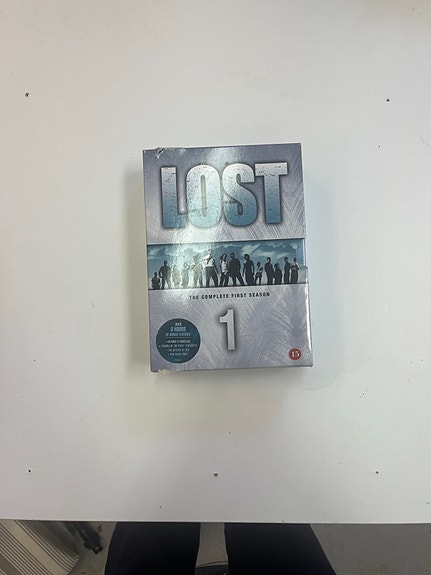 Lost kausi 1 DVD-boksi