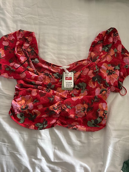 H&M kukkakuvioinen lyhyt toppi / T-paita pieni XL