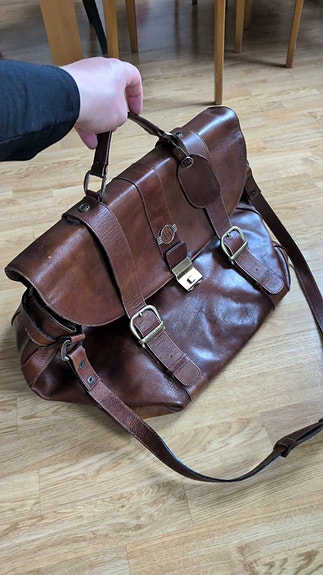 Three Bags -nahkalaukku