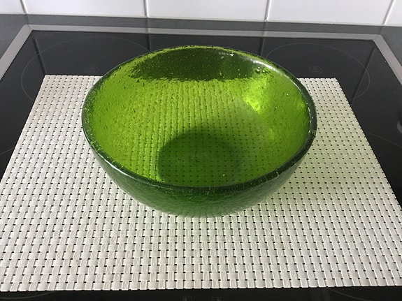 Vihreä lasikulho