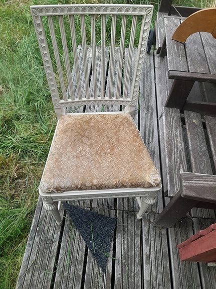 Kustavilainen tuoli