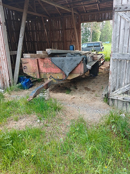 Traktorin kippi kärry