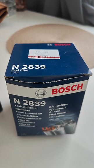 Bosch polttoaine suodatin. MB w204