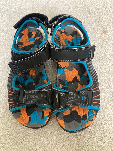 Superfit-sandaalit koko 33