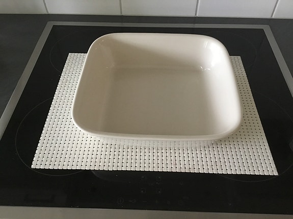 Kerman Saven, Valkoinen keraaminen uunivuoka