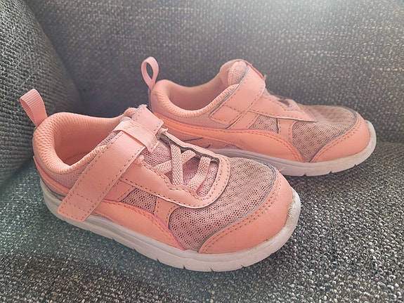 Puma lenkkarit 25