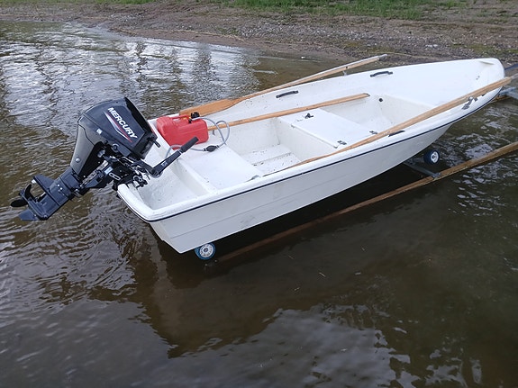 Mercury 9,9,hv 4t ja Suvi vene