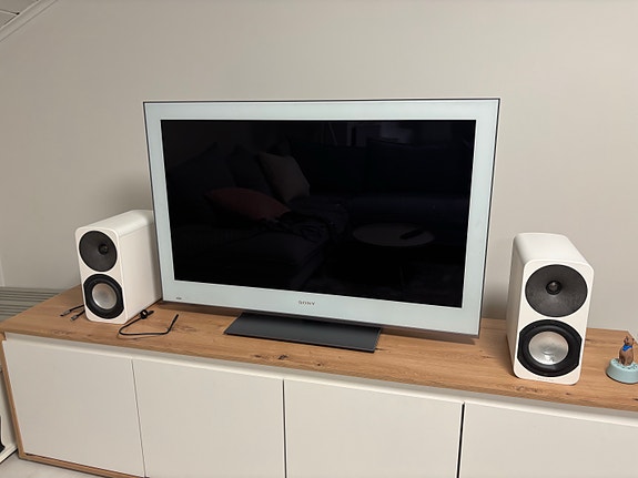 Sony 40”  KDL40NX700