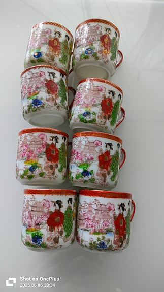 Japanilainen vintage kahviastiasto