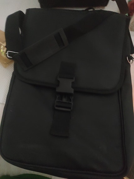H&M crossbody- / messenger-laukku