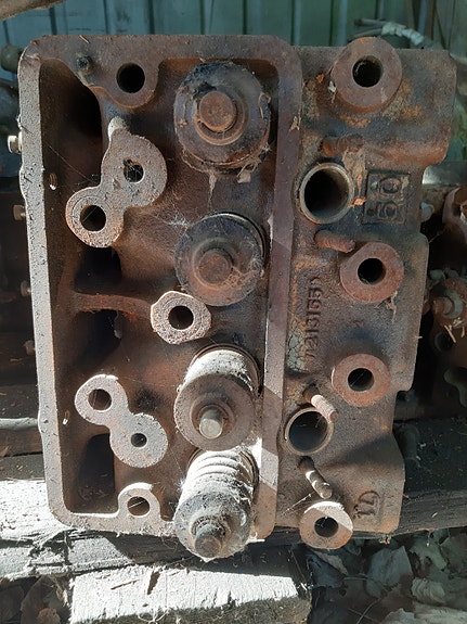 VOLVO TAI SCANIA suoran kutosen kansipalat