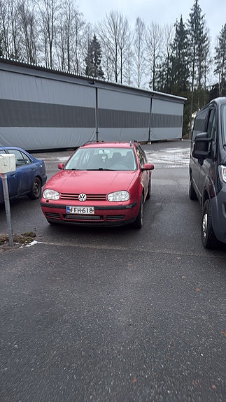 Volkswagen Golf osina myyntiin