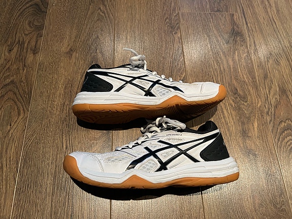Asics sisäpelikengät koko 36