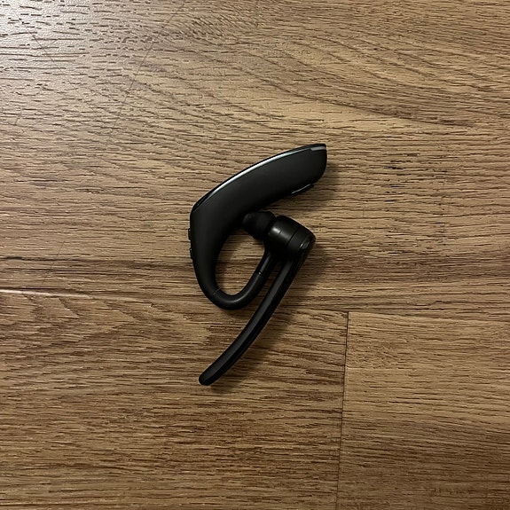 Cellularline Fluent Bluetooth-handsfree – Selkeät puhelut autoon ja työhön!