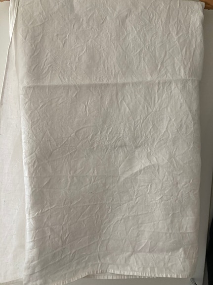 Pellava pöytäliina